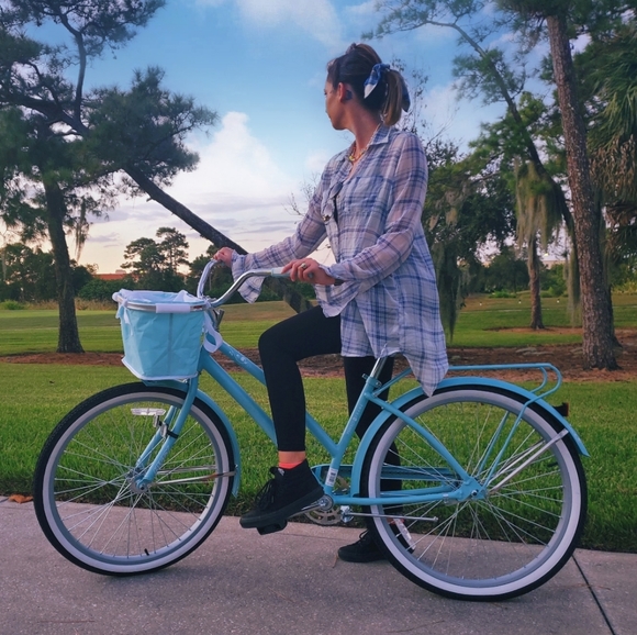 💕Meet Your Posher💕 - Picture 8 of 16